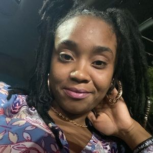 Meet your Posher, Jasmine